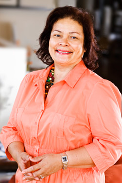 Dream Town Real Estate Consultant - Mirna Rodriguez