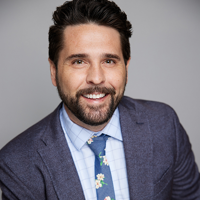 Photograph of Baird & Warner agent Andrew  Preston