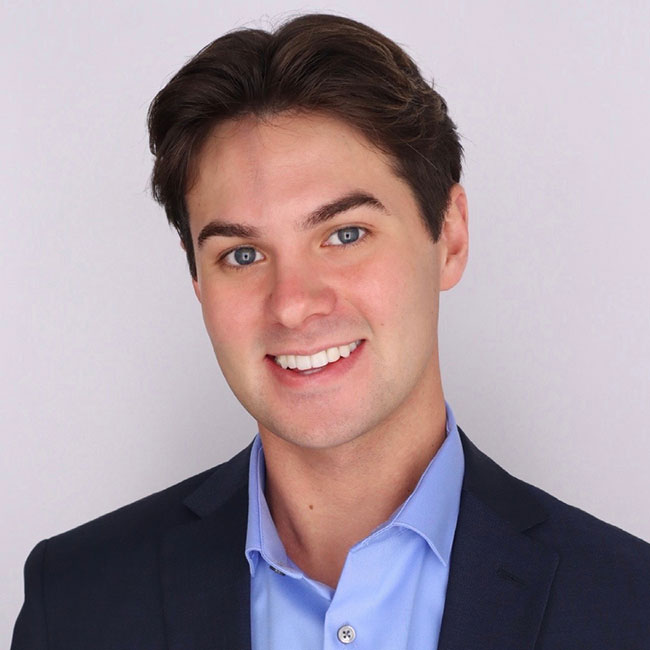 Photograph of Baird & Warner agent Brady Sexson