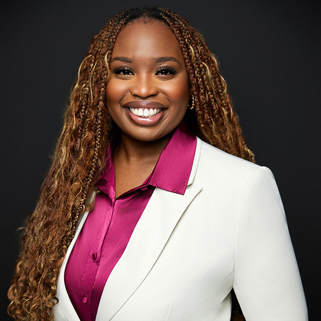 Photograph of Baird & Warner agent Dasjha Eguasa