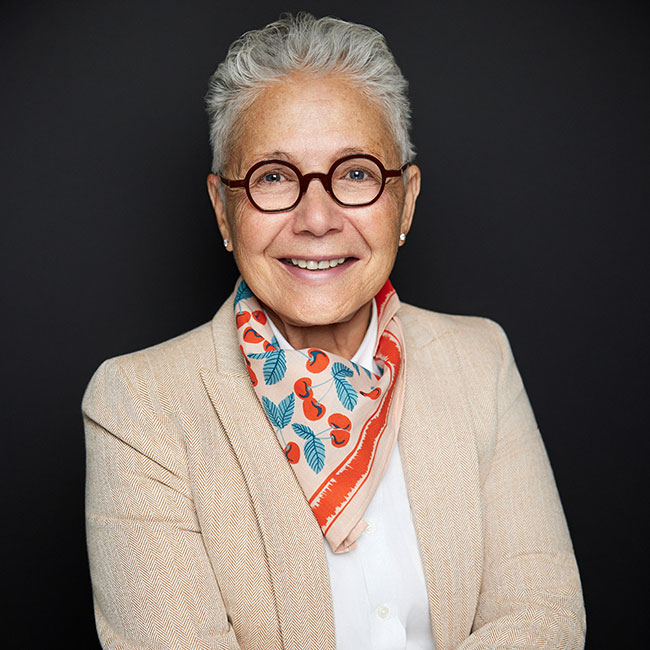 Photograph of Baird & Warner agent Maria Fernandez