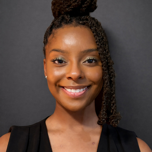 Photograph of Baird & Warner agent Stanisha Hughes